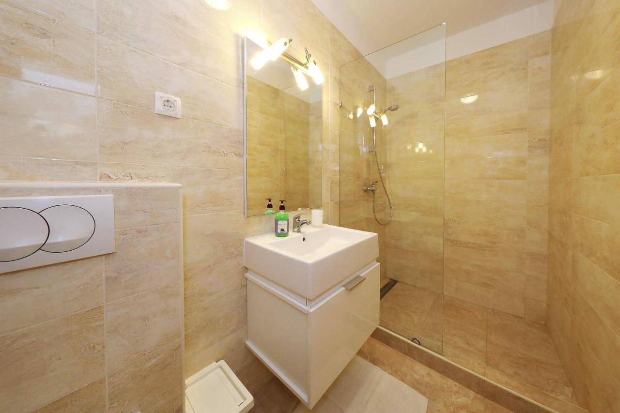 Apartments Punta ปริฟลากา ภายนอก รูปภาพ