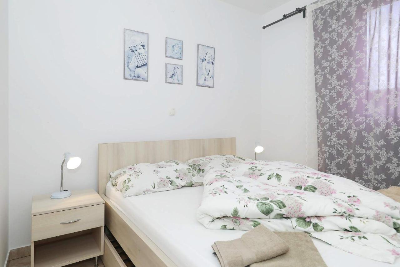 Apartments Punta ปริฟลากา ภายนอก รูปภาพ